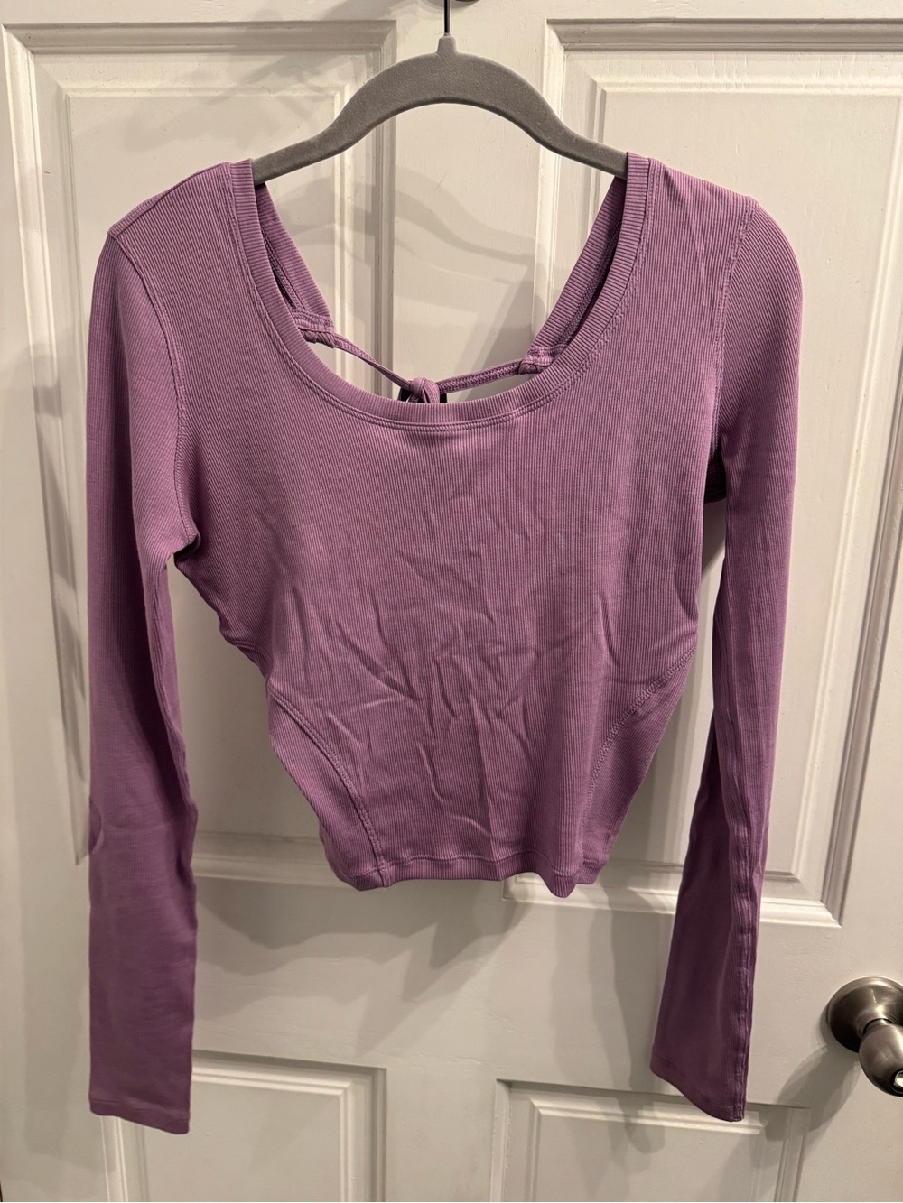 Lululemon Ribbed Knit Open Back Wisteria Purple Cropped Long Sleeve Top - Picture 4 of 7